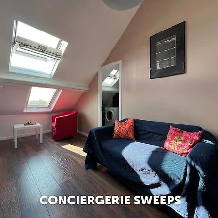 Bright Studio Apartment - Fontainebleau Luaran gambar