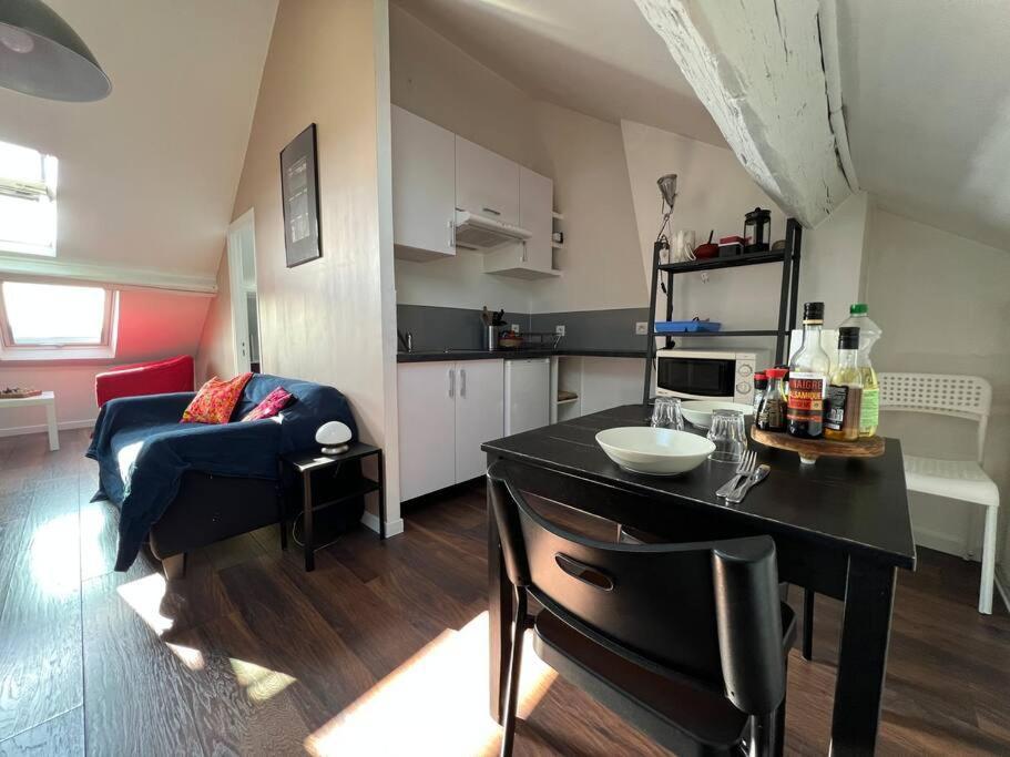 Bright Studio Apartment - Fontainebleau Luaran gambar